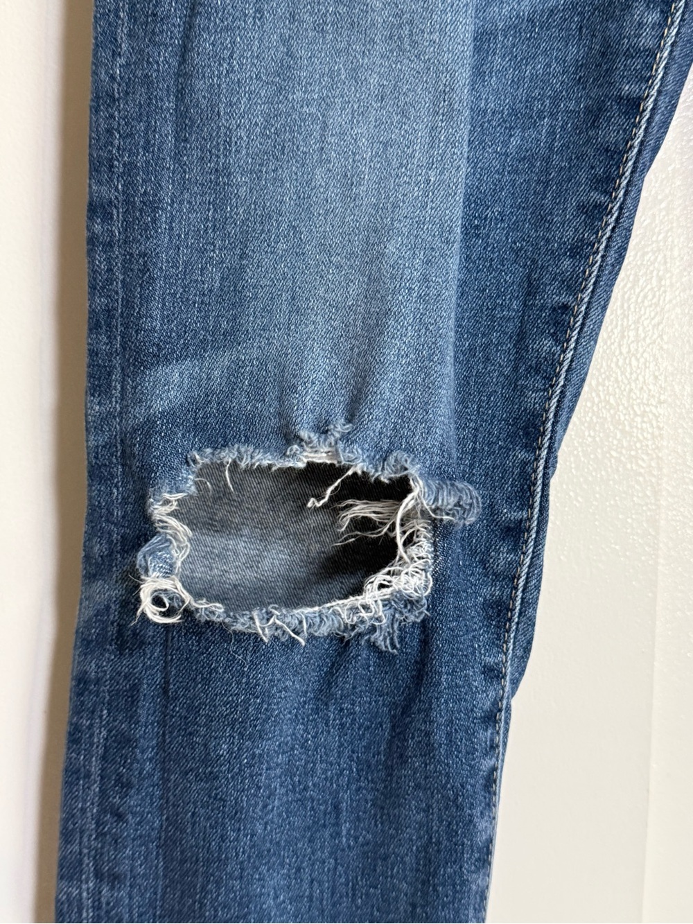 AG Adriano Goldschmied Farrah High Rise Skinny Ankle Jeans Distressed 27R - Picture 6 of 14